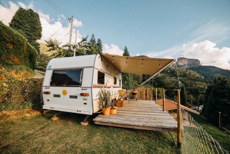 Voortent voor je caravan kiezen: types, maten en materialen vergeleken