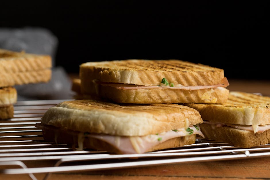 Campingtosti met ham en mosterd