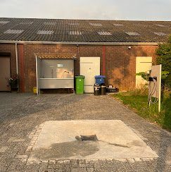 Camperplaats De Geneugten — Service hoek