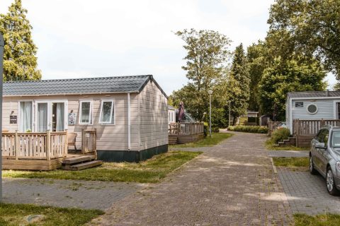 Plek bij Camping Liesbos — Huurchalets
