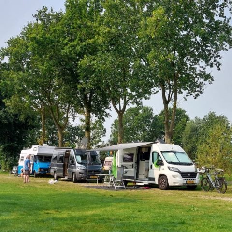 Plek bij Camping Boetn Toen Pieterburen