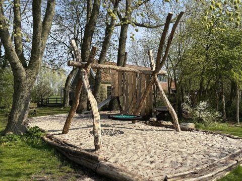 Plek bij it Dreamlân — Natuurlijke speelplaats