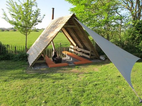 Plek bij it Dreamlân — Overdekte vuurplaats